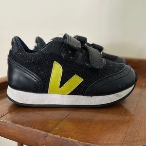Vera toddler 8.5